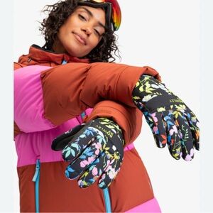 NWT ROXY X ROWLEY GORE TEX SNOW GLOVES TRUE BLACK MULTIFLORAL - WOMENS Medium M
